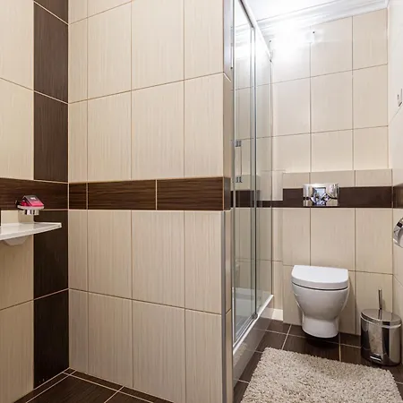 Graal Otel Bukovel